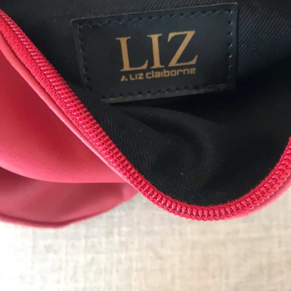 Liz Claiborne Small Red Leather Crossbody Purse - Picture 2 of 4